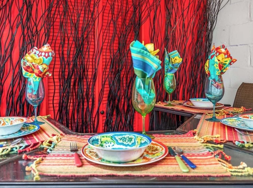 Tiki Bar