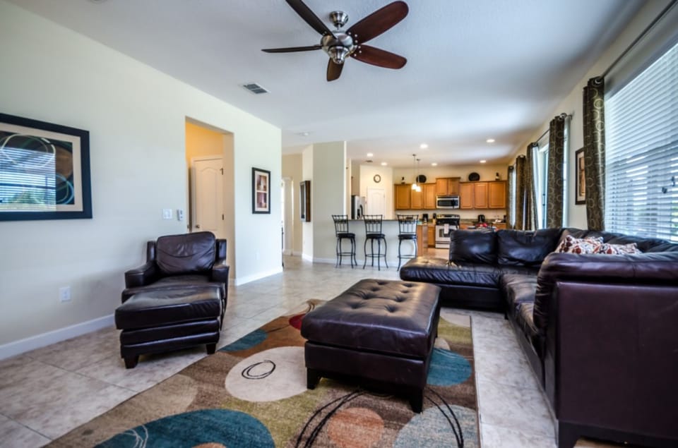 934SuffolkPl_Davenport-13