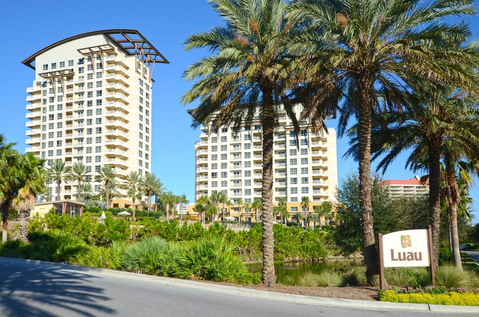 Luau Buildings