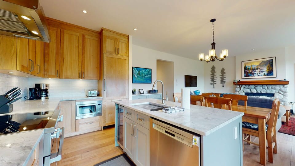 Enjoy the perfect blend of style and convenience in this updated kitchen.