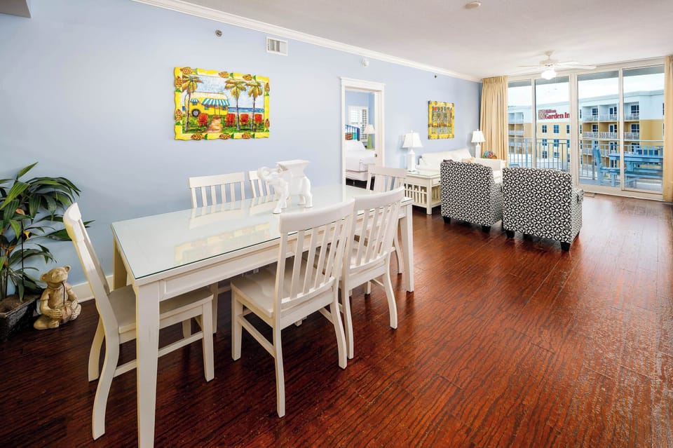 Living/Dining room