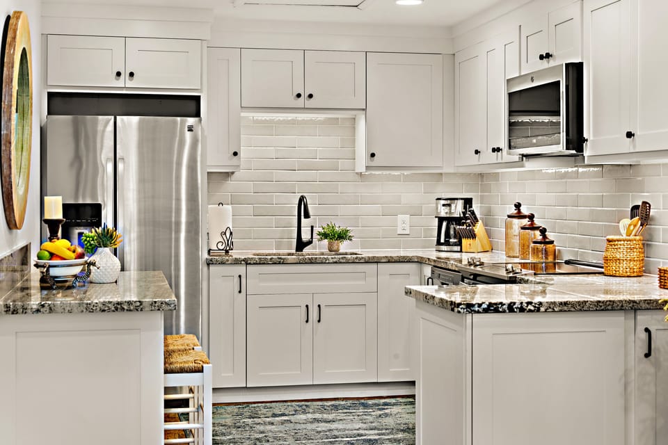 Fresh kitchen with granite countertops