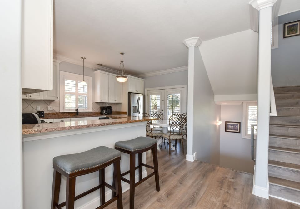 Bella Luna - Breakfast Bar and Kitchen