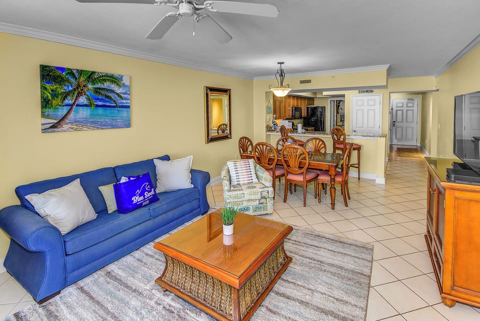 Living Room/Dining Room