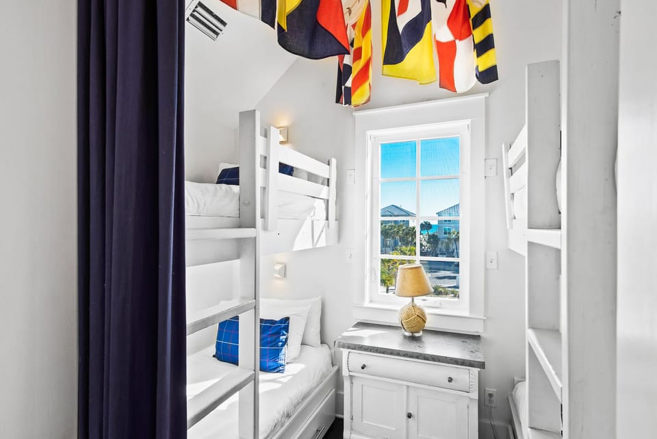Third Floor: Bunk Area
