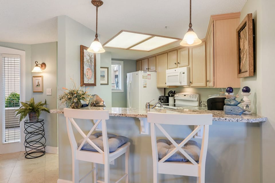 Kitchen bar