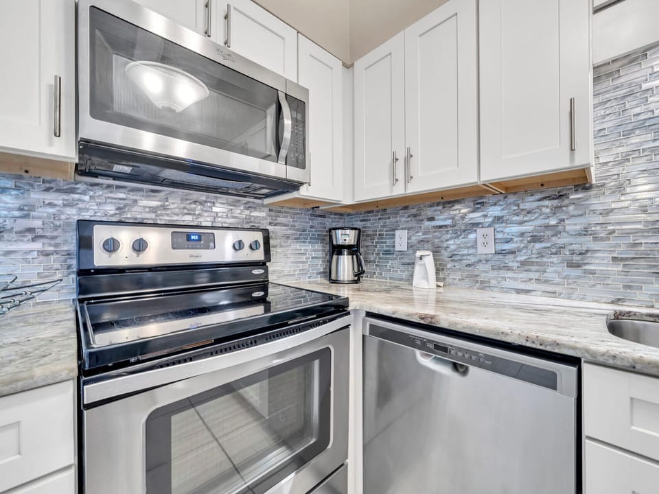 Coffee Maker in Kitchen - No Single Cup Maker