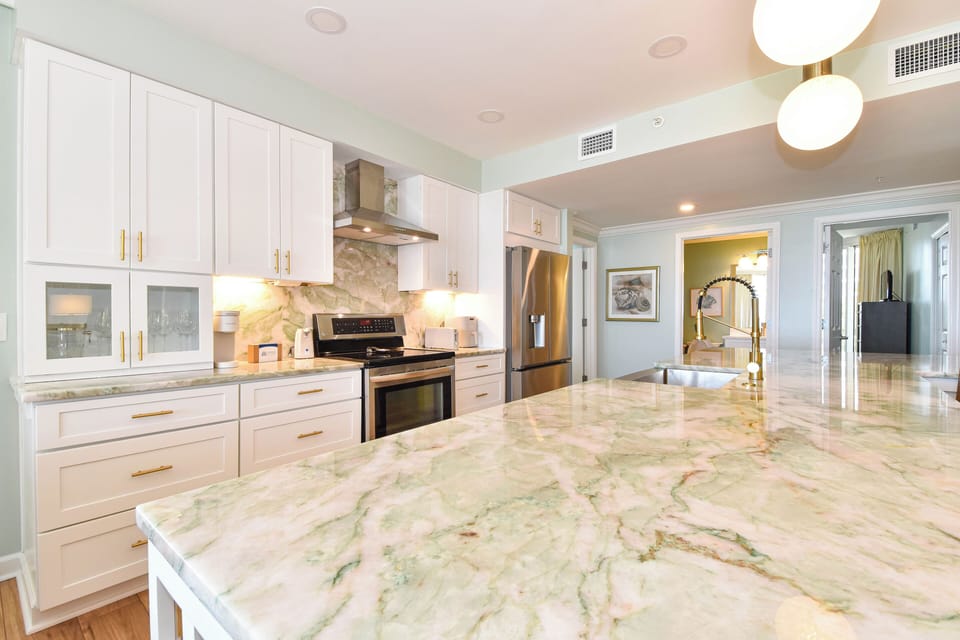 Silver Shells Maarten 408 - Beautiful Kitchen