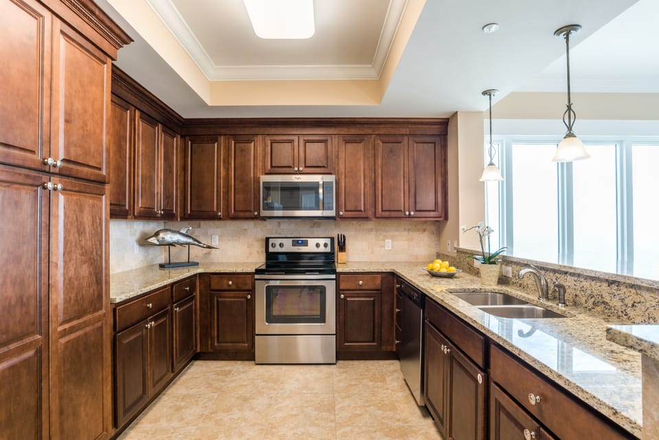 Phoenix Gulf Shores 1204 Kitchen
