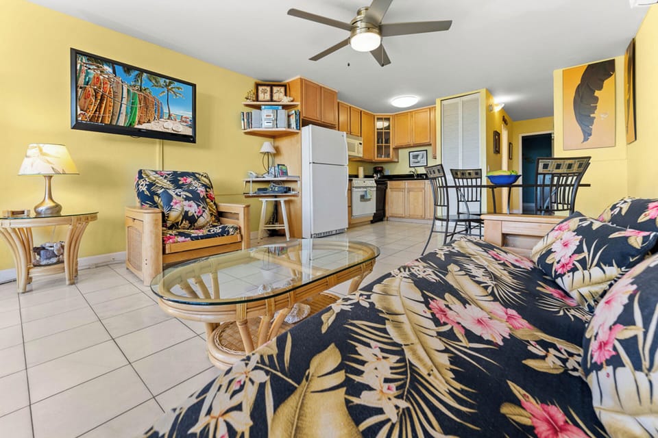 Open Concept Living Room, Kitchen, & Dining Area