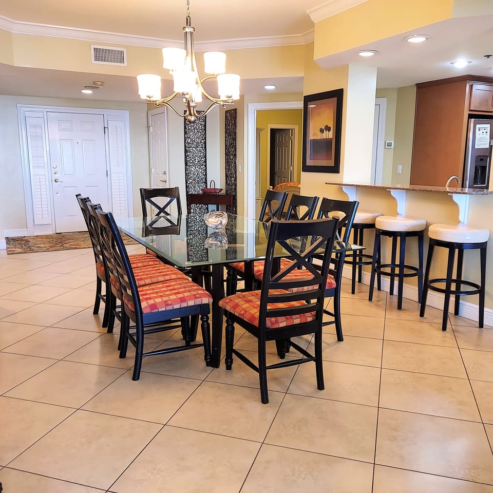 Great Dining Room!
