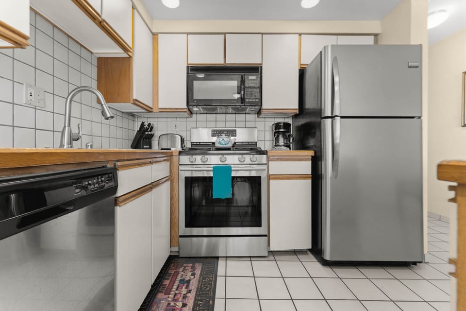 Full Kitchen