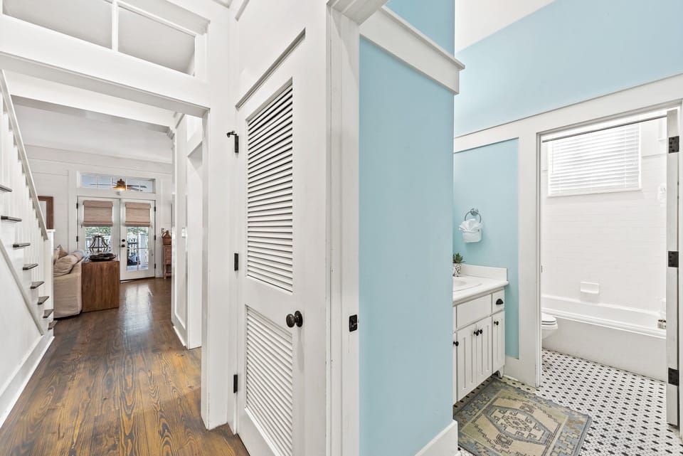 First Floor: Guest Bathroom