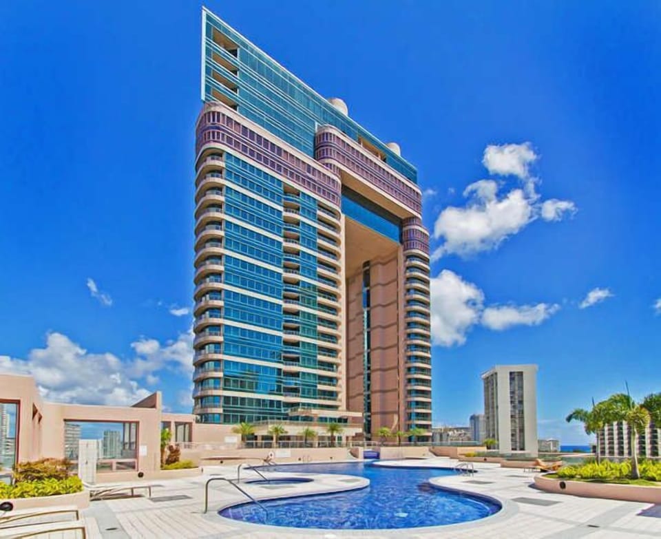 Resort Style Pool Deck
