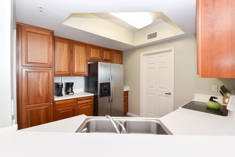 Silver Beach Towers West 602 - Fully Equipped Kitchen