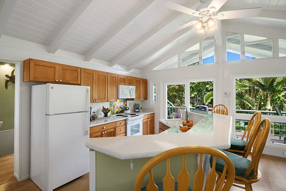 Fully equipped kitchen for home cooked meals