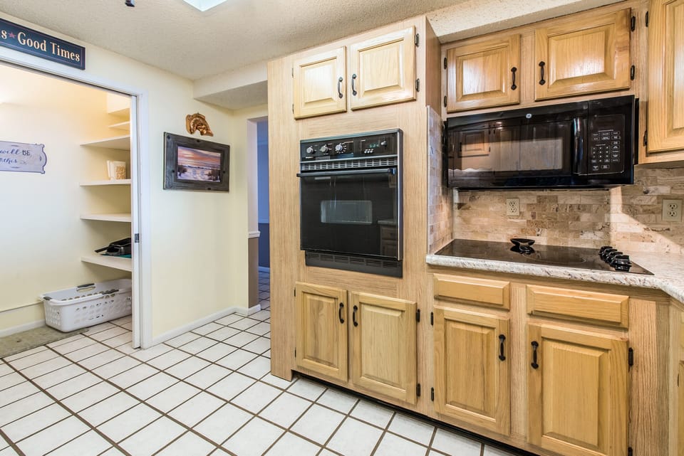 Roomy kitchen