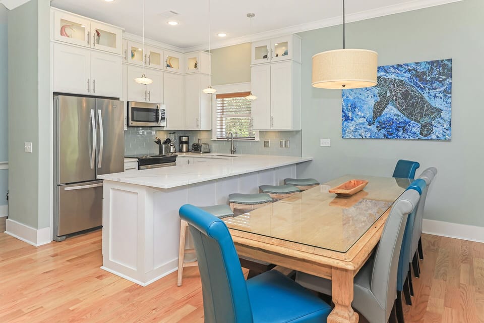 Sea La Vie - Santa Rosa Beach - Second Floor - Dining Room/Kitchen