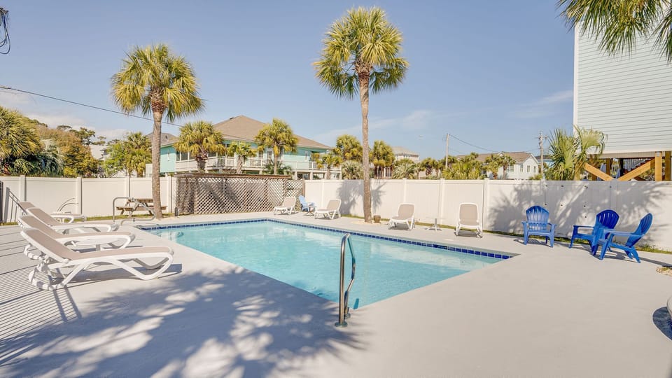 Private Outdoor Pool