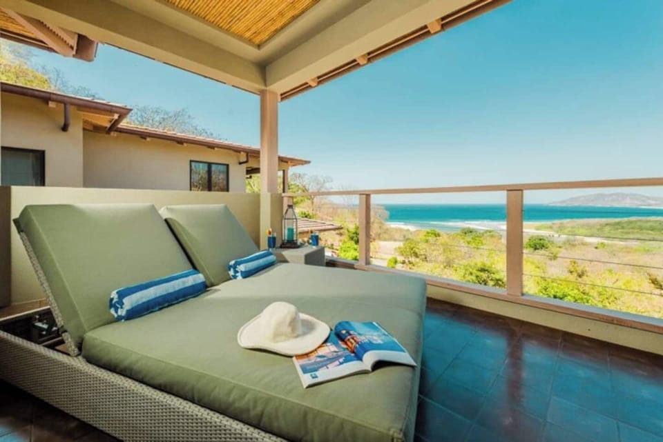 Patio lounge chairs 