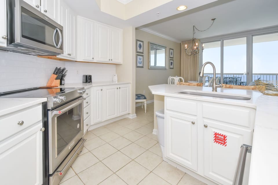 Silver Beach West 1604-Kitchen