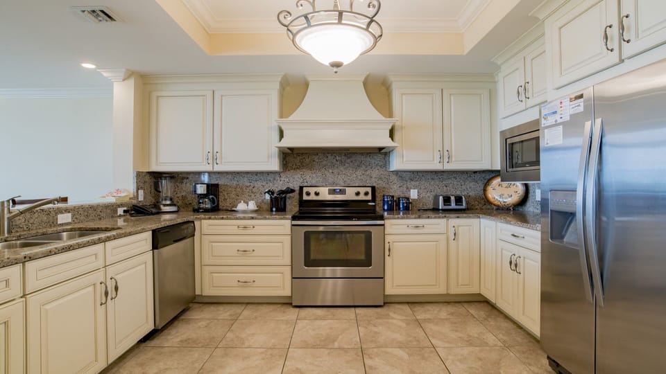 Phoenix West II 2017 Kitchen