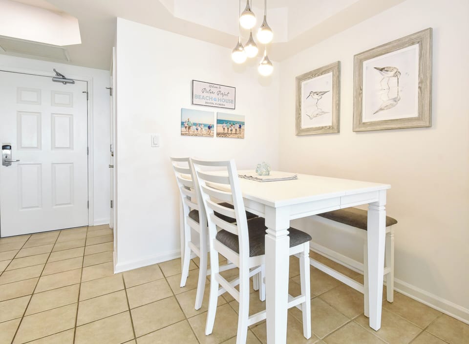 Silver Shells St. Lucia 404 - Dining Area