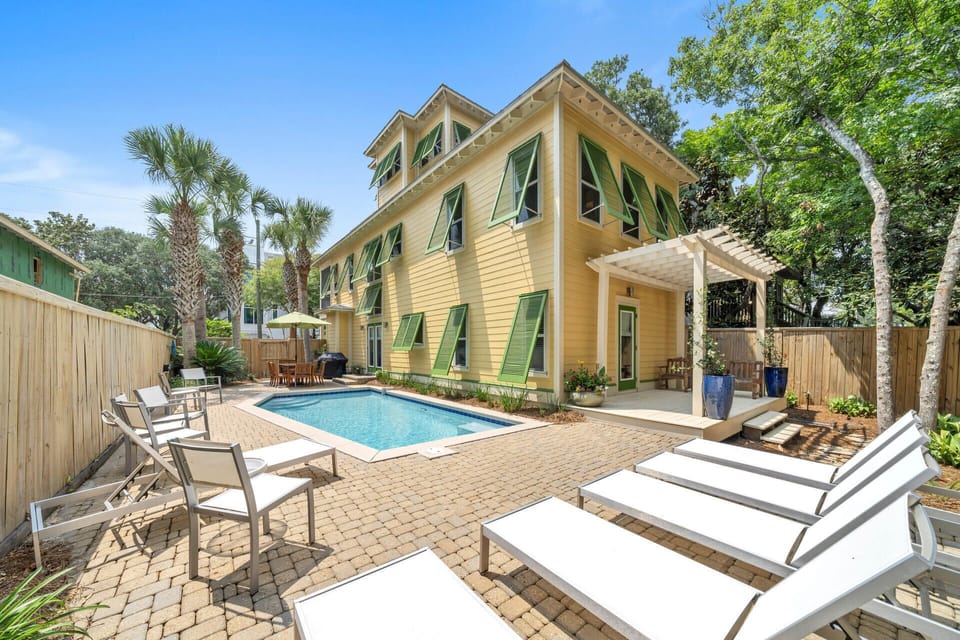 Kingdom Come - Private Pool!