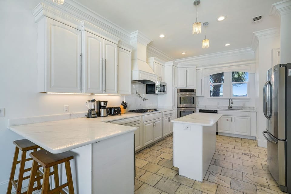 Sanctuary at Frangista Beach - Beachfront Vacation Rental House with Private Pool, Movie Theater, and Elevator in Destin, Florida - Five Star Properties Destin/30A