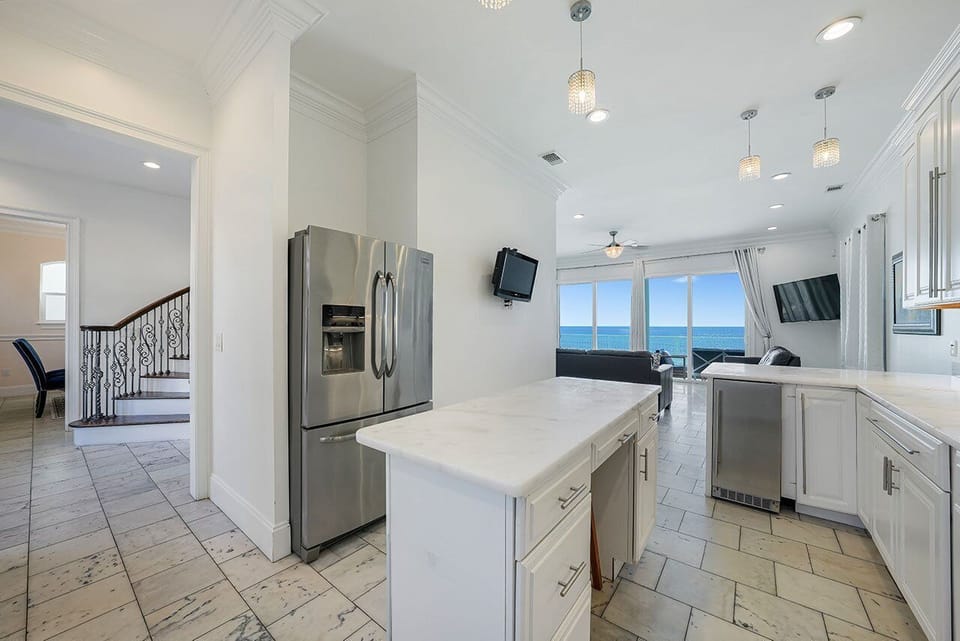 Sanctuary at Frangista Beach - Beachfront Vacation Rental House with Private Pool, Movie Theater, and Elevator in Destin, Florida - Five Star Properties Destin/30A