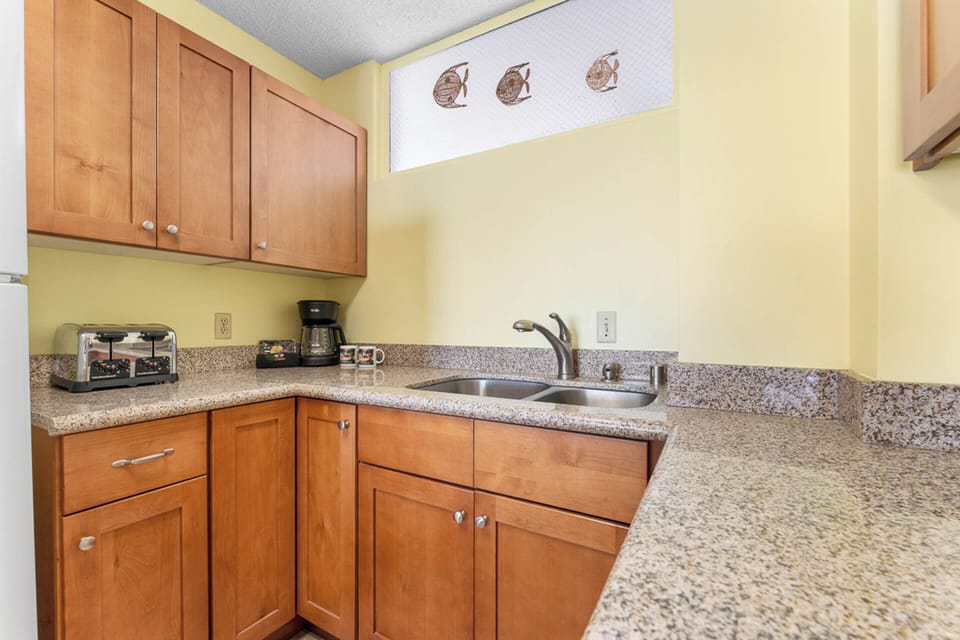 Full Size Kitchen
