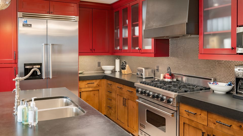 Beautiful Kitchen, Main Level