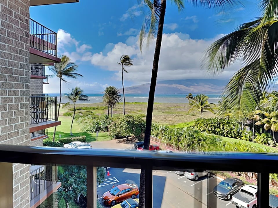 Ocean Views From Private Balcony!
