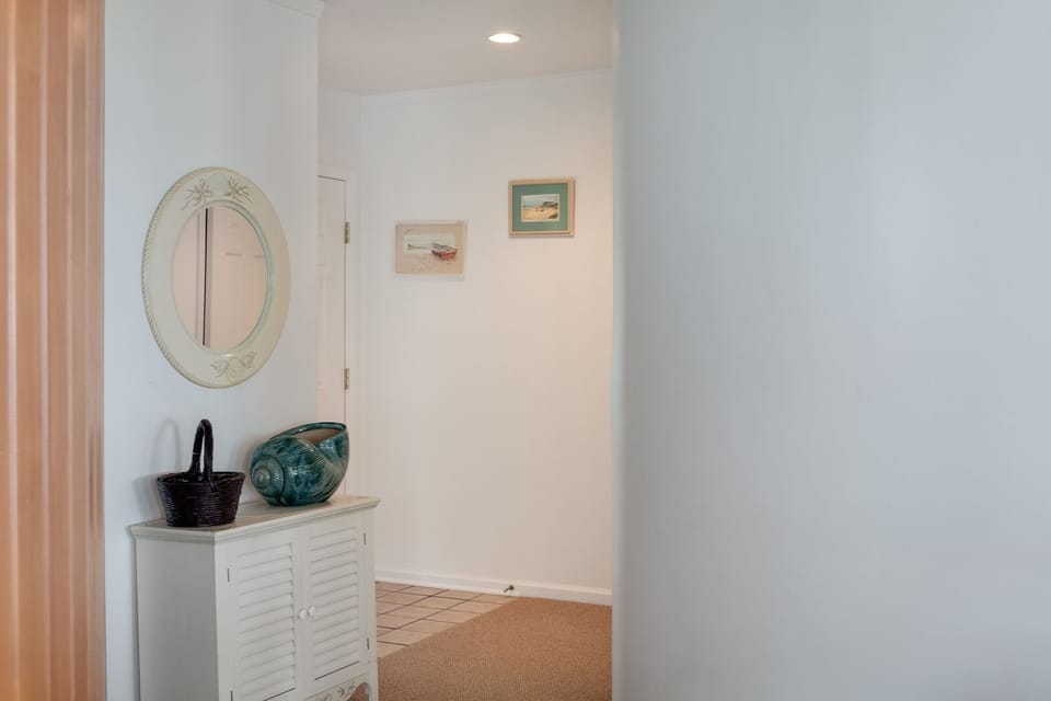 DS304:  Daniel's Diamond | Entry Way