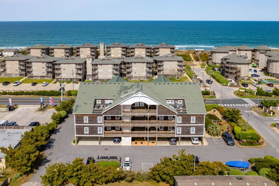 VP102: Under The Boardwalk | Victoria Place Condos