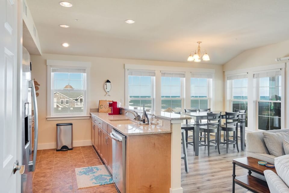 SE402: Seven Cs 402 |  Kitchen Area