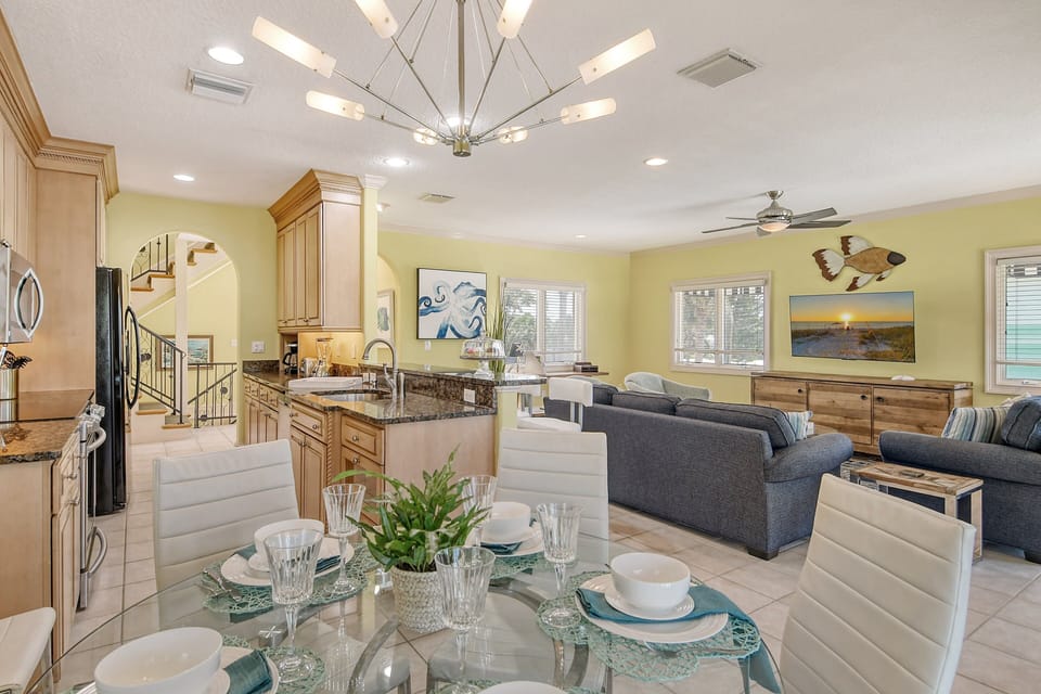 Dining Room. Kitchen and living room.