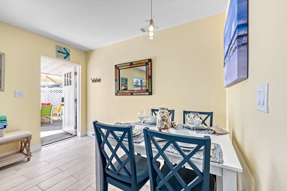 This is a great spot to gather for breakfast before heading to the beach.