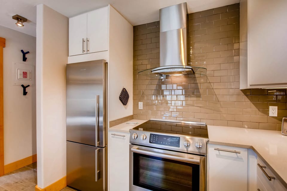 Kitchen - Remodeled kitchen