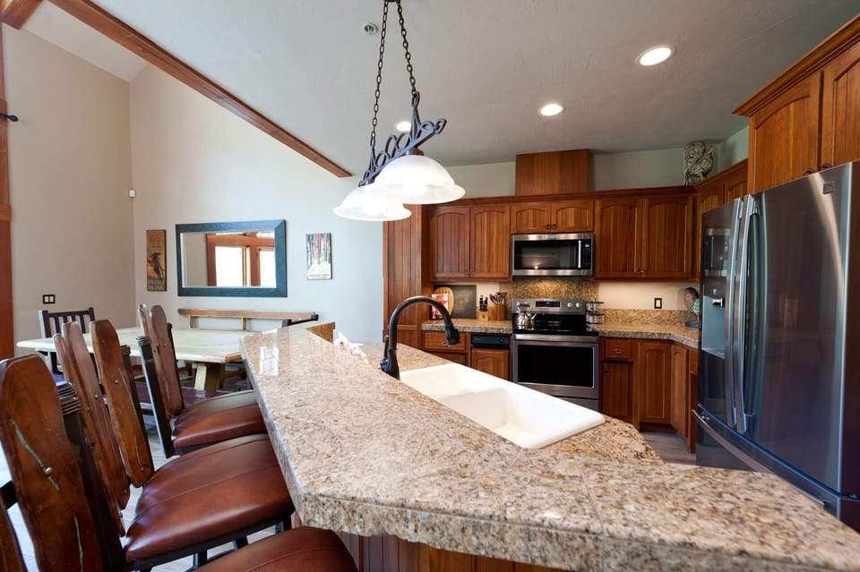 Kitchen, Bar and Dining