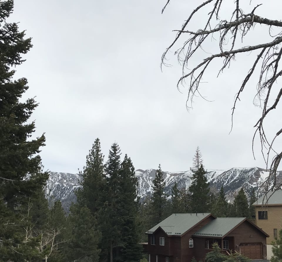 Mountainback #57, Den Apartment in Mammoth Lakes