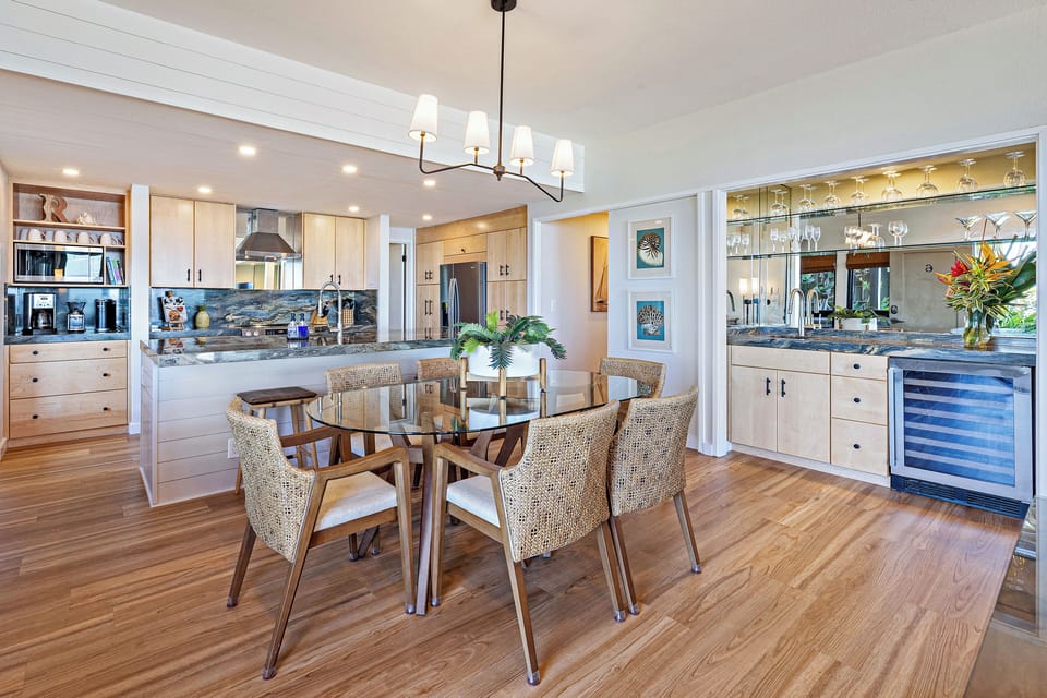 Dining area seating for 6 and 3 barstools