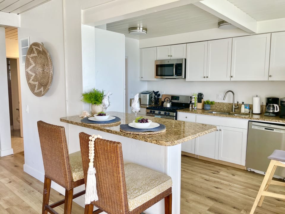 1615-3 Kitchen 4