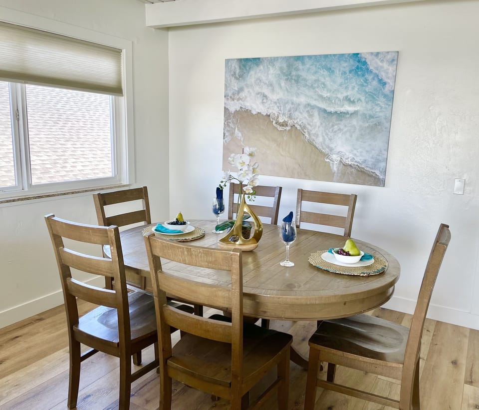 1615-3 Dining 2