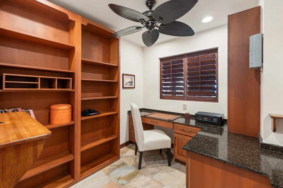 Office/Work Space