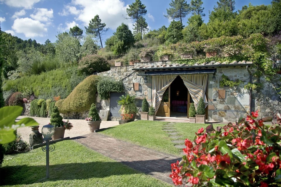 Bedroom, Garden