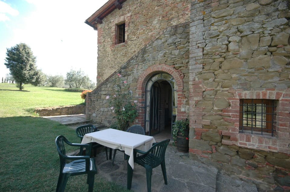 Building Exterior, Outdoor