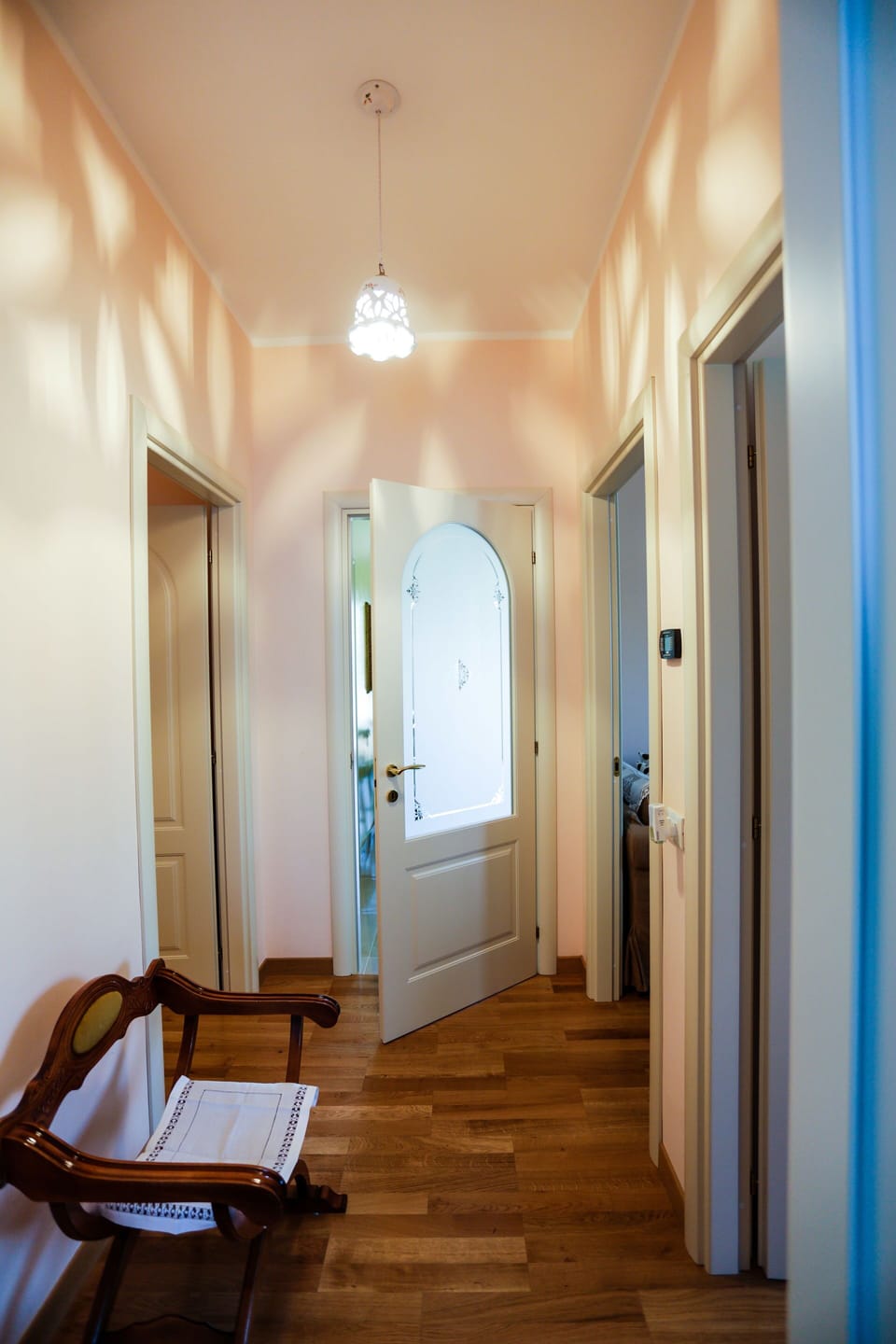 Room Detail
