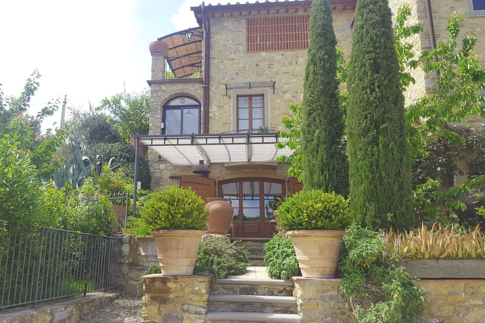 Building Exterior, Outdoor