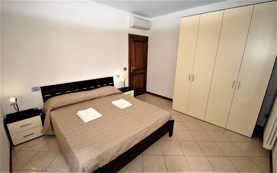 Bedroom, Room, Furniture, Property, Bed, Interior Design, Bed Frame, Bed Sheet, Mattress, Building